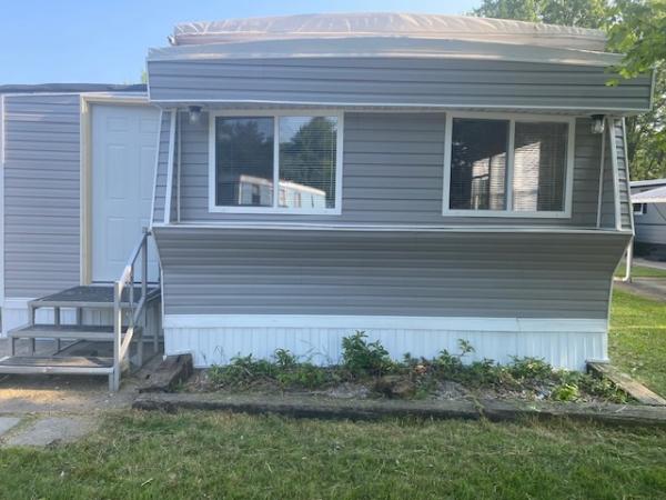 1975 Holly Park Mobile Home For Sale