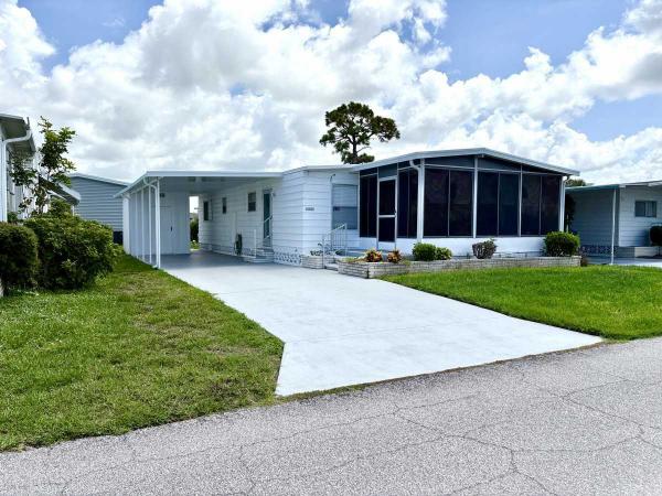 Photo 1 of 2 of home located at 931 Vincent W Venice, FL 34285