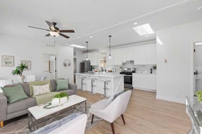 Photo 4 of 25 of home located at 15121 Beach Blvd. #19 Westminster, CA 92683