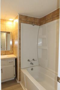 1972 Kingston Mobile Home
