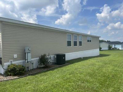 Photo 2 of 15 of home located at 287 Valentine Dr Martinsburg, WV 25405