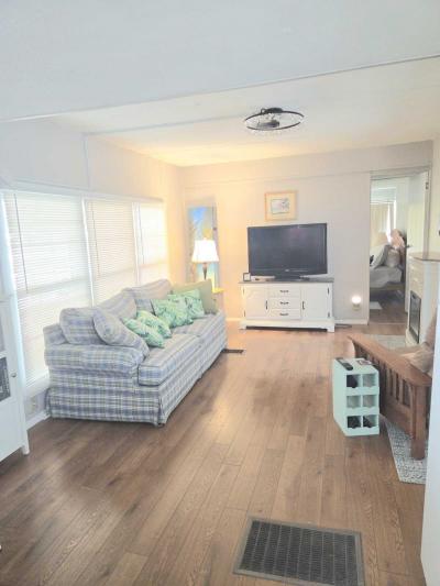 Photo 5 of 12 of home located at 4625 92nd Lane Saint Petersburg, FL 33708