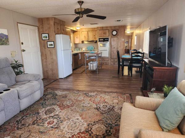 1983 SKYLINE BUDDY Mobile Home