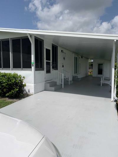 Photo 2 of 19 of home located at 9 Flores Del Norte Fort Pierce, FL 34951