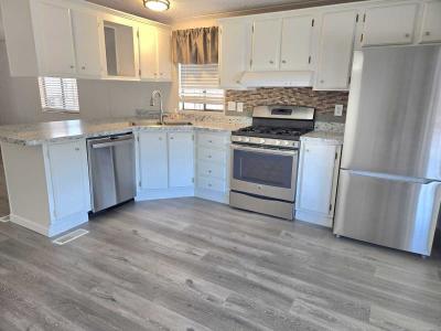 Photo 3 of 21 of home located at 16225 N. Cave Creek Rd. #108 Phoenix, AZ 85032