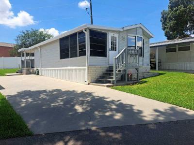 Mobile Home at 38644 Ap Hill Rd Zephyrhills, FL 33540