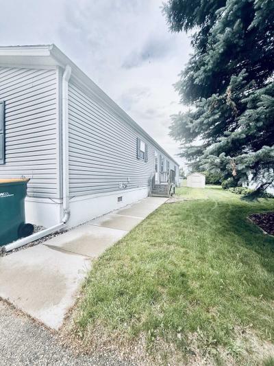 Photo 3 of 22 of home located at N117W21082 Marlette Drive Germantown, WI 53022