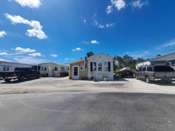 2000  Mobile Home For Sale