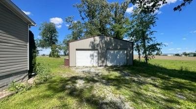 Photo 4 of 16 of home located at 45 Davis Ridge Rd Eldorado, IL 62930