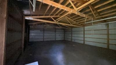 Photo 5 of 16 of home located at 45 Davis Ridge Rd Eldorado, IL 62930