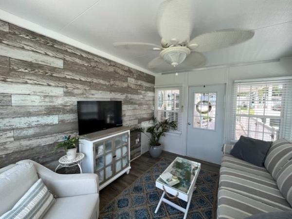 2016 Krop Manufactured Home