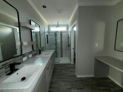 Photo 3 of 20 of home located at 3618 Vine Trail (Site 0122) Ellenton, FL 34222