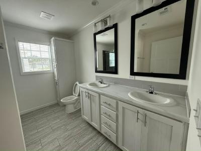 Photo 3 of 20 of home located at 3614 Vine Trail (Site 0123) Ellenton, FL 34222