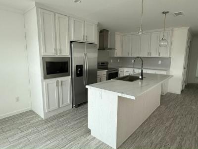 Photo 2 of 20 of home located at 3515 Campari Drive (Site 0127) Ellenton, FL 34222