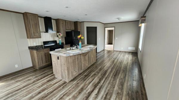 2017 Clayton Homes Inc Mobile Home For Sale