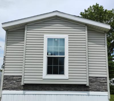 Mobile Home at 3731 Camden Dr Lot Cm3731 Columbus, IN 47203