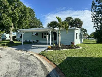 Photo 2 of 20 of home located at 1405 82nd Avenue, Site #196 Vero Beach, FL 32966