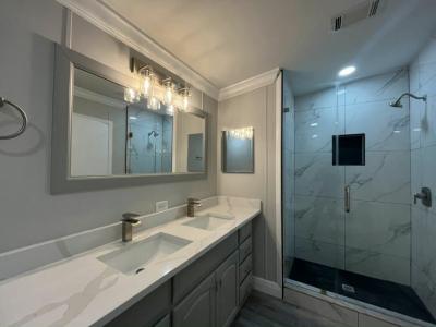 Photo 5 of 20 of home located at 1405 82nd Avenue, Site #196 Vero Beach, FL 32966