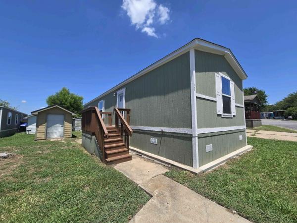 2023 Clayton - Bonham Mobile Home For Sale