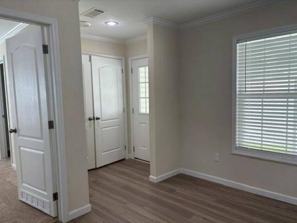 2022 Clayton 27SUN28522B Mobile Home