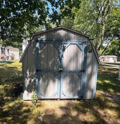 Photo 2 of 3 of home located at 574 Jonathon Lane Muskegon, MI 49442