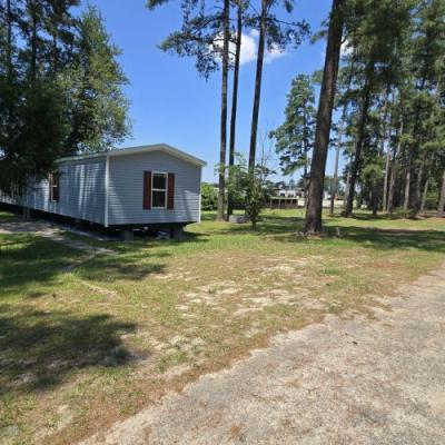 Photo 2 of 5 of home located at 104 Joseph Dr. Raeford, NC 28376