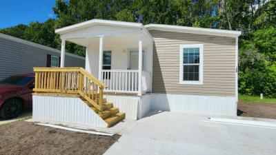 Photo 5 of 27 of home located at 6539 Townsend Rd, #142 Jacksonville, FL 32244