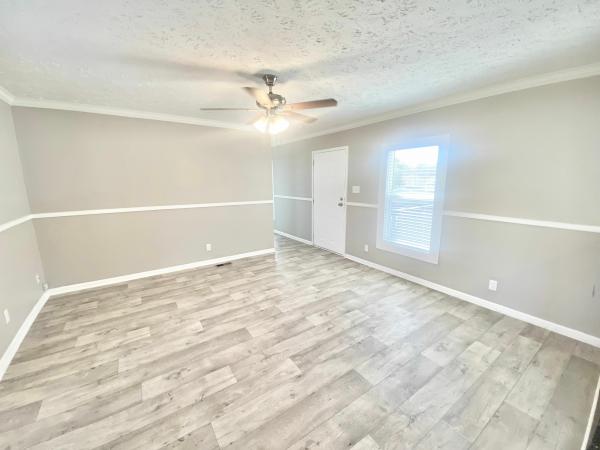 2018 Clayton Homes Inc Yes Mobile Home