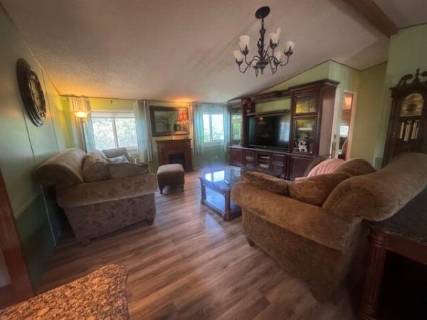 1989 Skyline 06910869YAB Mobile Home