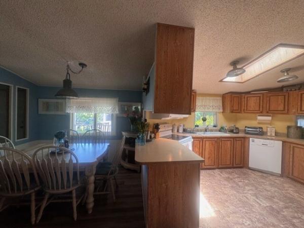 1989 Skyline 06910869YAB Mobile Home