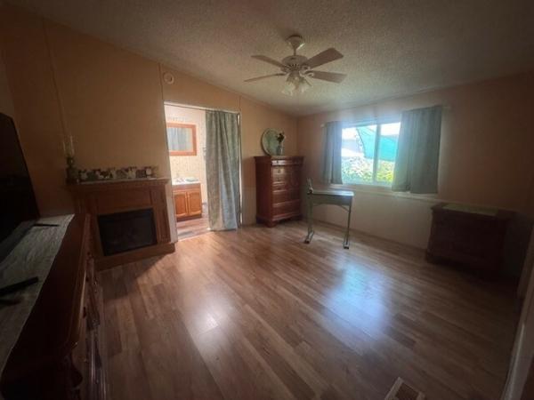 1989 Skyline 06910869YAB Mobile Home
