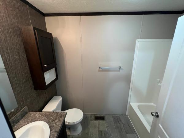2019 Clayton Homes Inc Pulse Mobile Home
