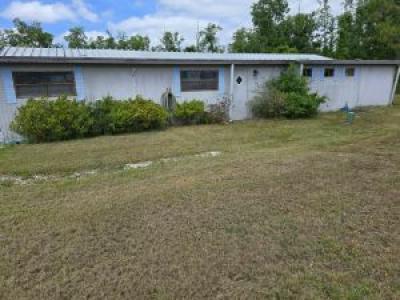 Photo 3 of 3 of home located at 32 Rose Drive Fruitland Park, FL 34731