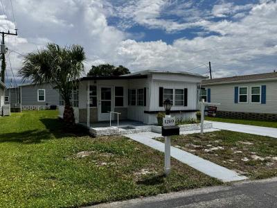 Photo 2 of 18 of home located at 1269 Carriage Drive Daytona Beach, FL 32119