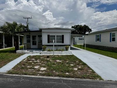 Photo 3 of 18 of home located at 1269 Carriage Drive Daytona Beach, FL 32119