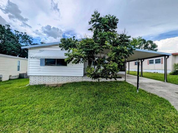 Photo 1 of 2 of home located at 4357 Andrew Lane Brooksville, FL 34601