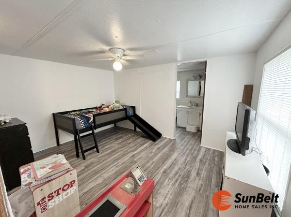 1984 TEMP Mobile Home
