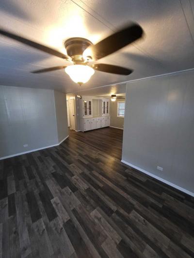 Photo 5 of 20 of home located at 1 Horizon Blvd North Fort Myers, FL 33903