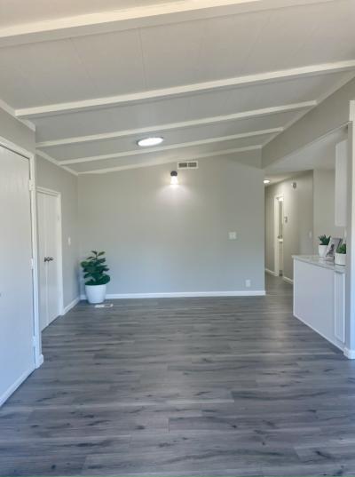 Photo 4 of 13 of home located at 4000 Pierce Street Space #282 Riverside, CA 92505