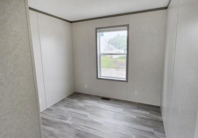 Photo 4 of 8 of home located at 6930 NE 56th St. Lot 47 Altoona, IA 50009
