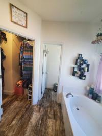 2019 Champion Creekside Manor  Mobile Home