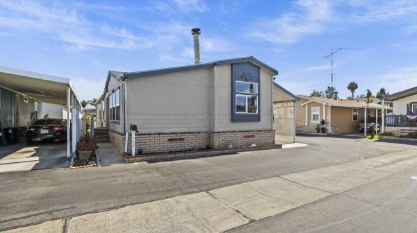 1999 Andrew Karsten Mobile Home For Sale
