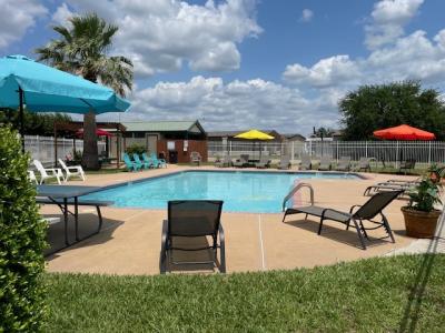 Mobile Home at 2300 Ward Bend Rd Sealy, TX 77474