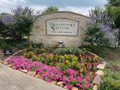 Photo 5 of 5 of home located at 2300 Ward Bend Rd Sealy, TX 77474
