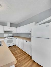 2000 Fairmont Manufactured Home