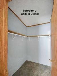 2000 Fairmont Manufactured Home