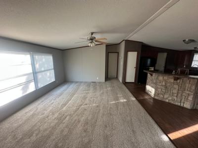 Photo 3 of 12 of home located at 11922 SW 15th Ter Yukon, OK 73099