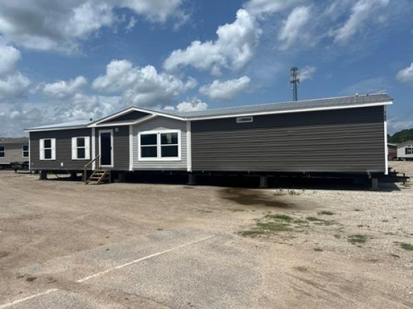2021 SIGNATURE SERIES THE SHORELINE Mobile Home For Sale