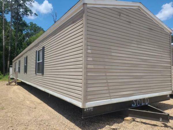 Photo 1 of 1 of home located at Farris Mobile Homes Of Laurel 12 Highway 28 W Laurel, MS 39443