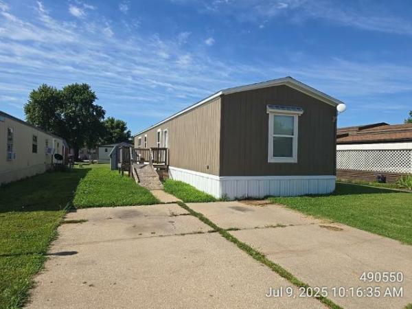 Photo 1 of 2 of home located at Prairie Estates 2109 Singletree Dr Newton, KS 67114